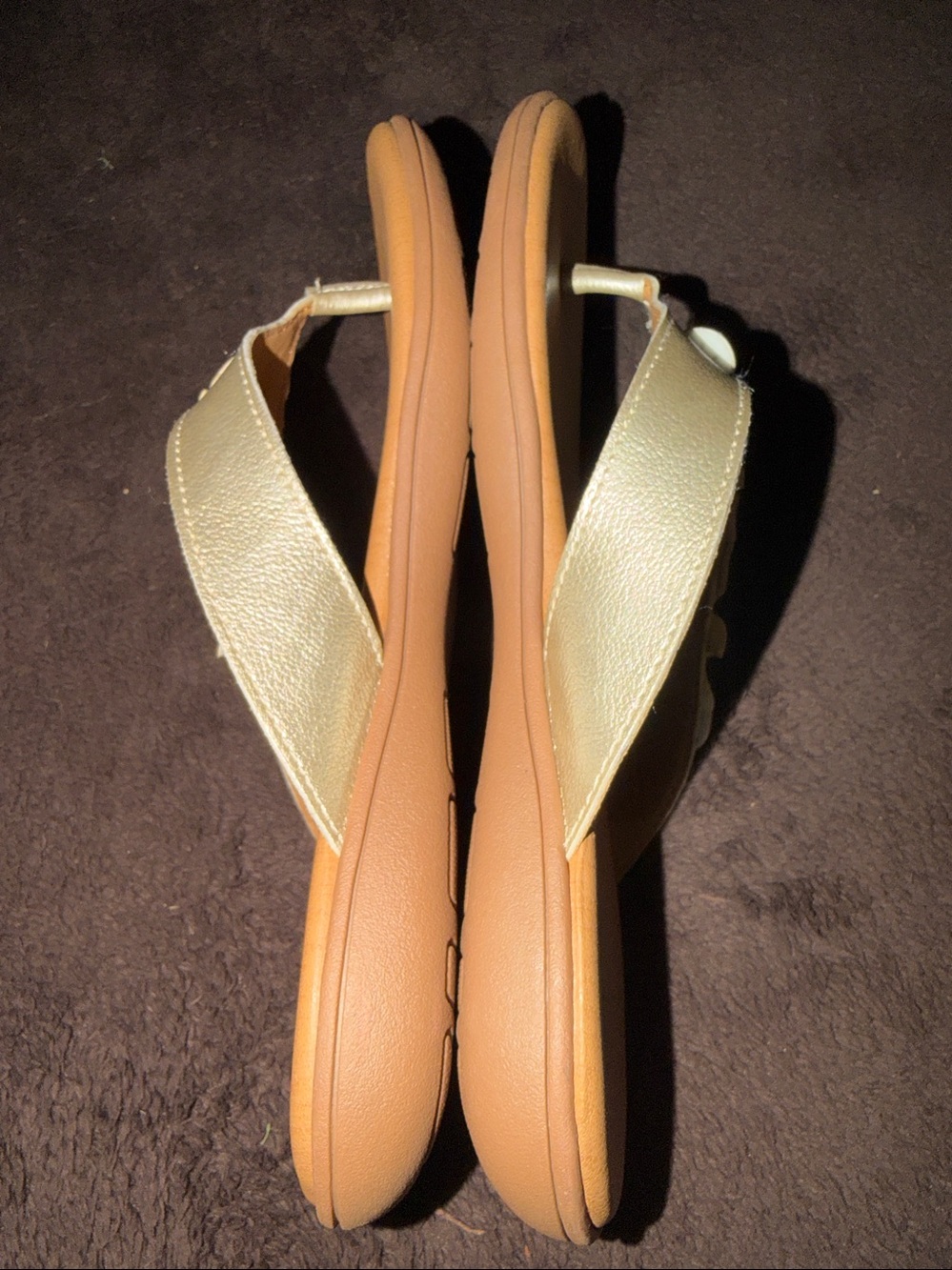 Like new BOC (boc) gold floral faux leather sandals (8M) - Picture 5 of 8